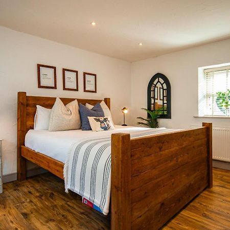 Cosy Farm Conversion In The Heart Of Pembrokeshire Maenclochog Buitenkant foto